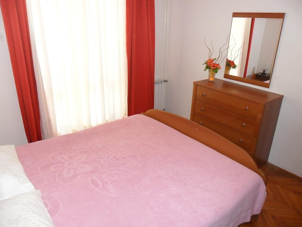 Vile Park Apartments Пореч Екстериор снимка
