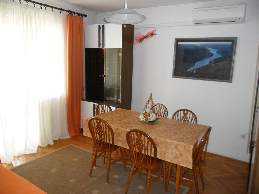 Vile Park Apartments Пореч Екстериор снимка