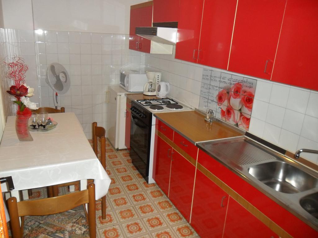 Vile Park Apartments Пореч Екстериор снимка